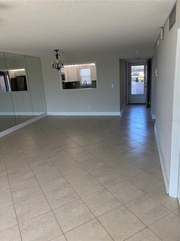 7405 BAY ISLAND DRIVE S 120, South Pasadena, FL 33707