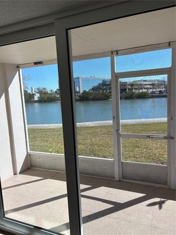 7405 BAY ISLAND DRIVE S 120, South Pasadena, FL 33707