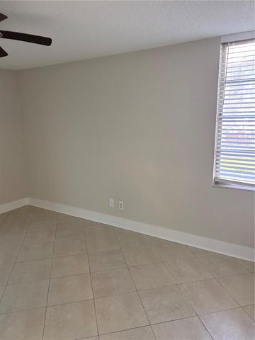 7405 BAY ISLAND DRIVE S 120, South Pasadena, FL 33707