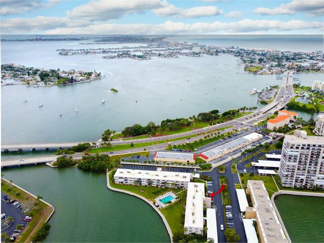 7405 BAY ISLAND DRIVE S 120, South Pasadena, FL 33707