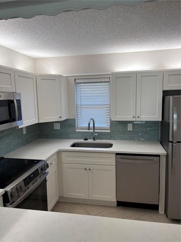 7405 BAY ISLAND DRIVE S 120, South Pasadena, FL 33707