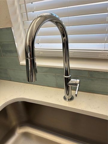 7405 BAY ISLAND DRIVE S 120, South Pasadena, FL 33707