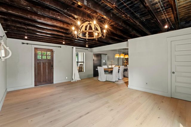 118 Havana ST, Austin, TX 78704