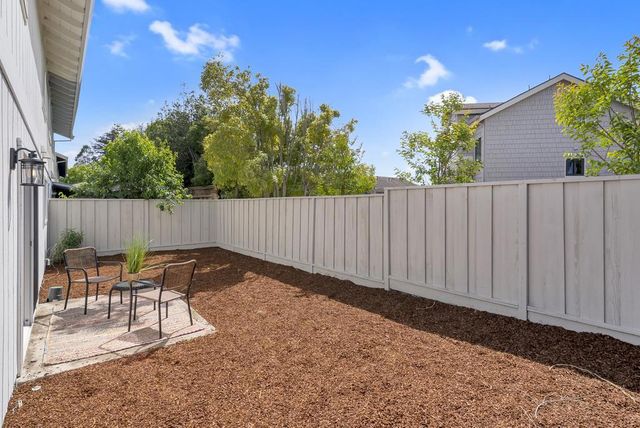 1727 Foster Court, Santa Cruz, CA 95062