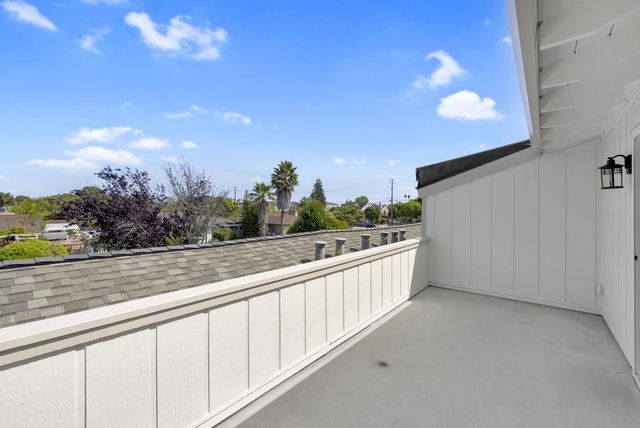 1727 Foster Court, Santa Cruz, CA 95062
