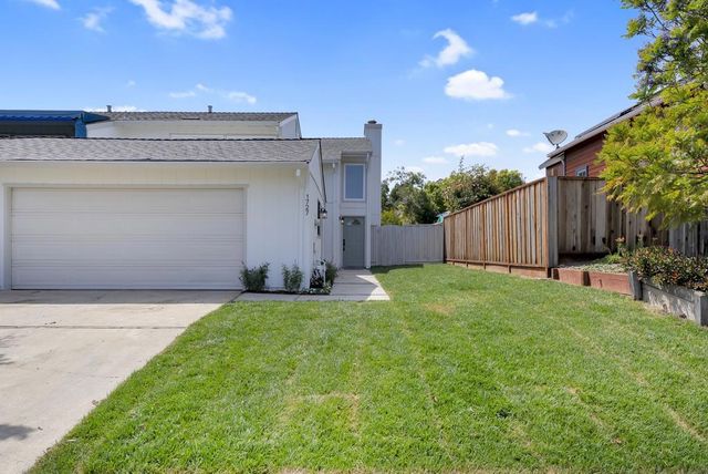 1727 Foster Court, Santa Cruz, CA 95062