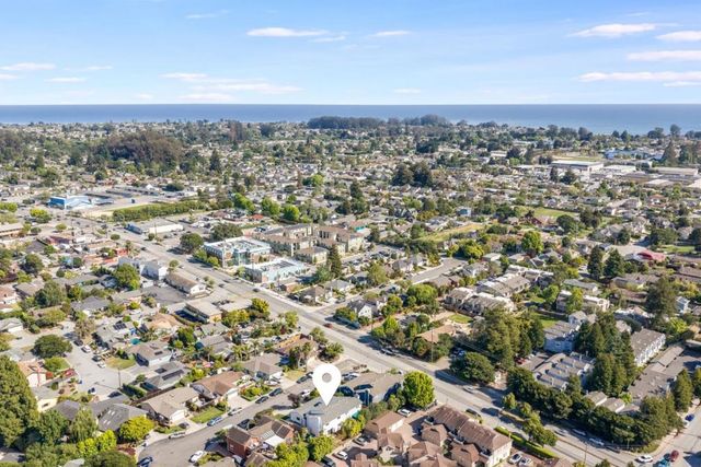1727 Foster Court, Santa Cruz, CA 95062