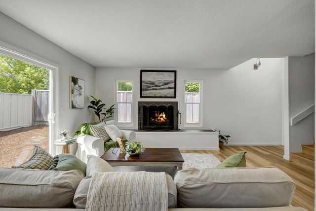 1727 Foster Court, Santa Cruz, CA 95062