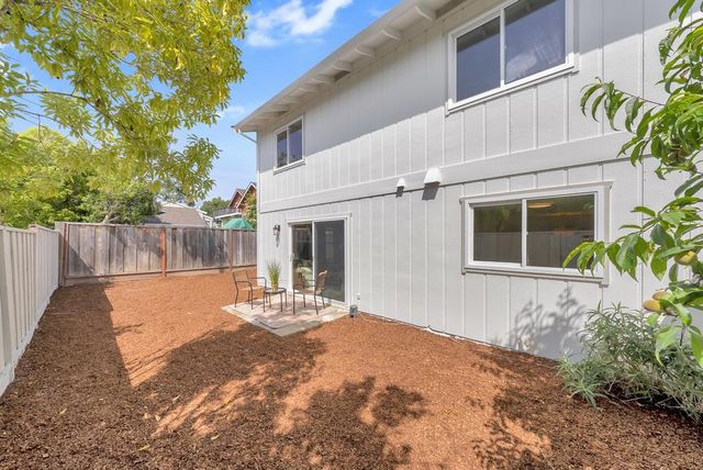 1727 Foster Court, Santa Cruz, CA 95062
