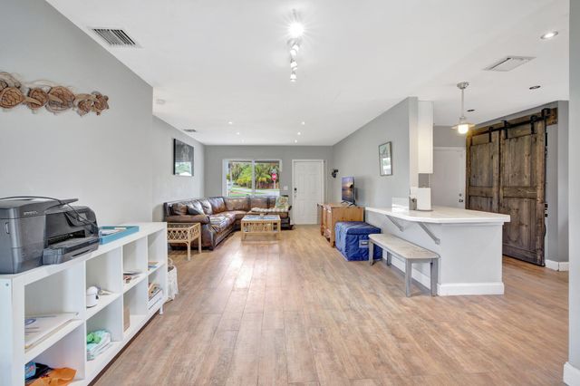 3241 SW 19th Street, Fort Lauderdale, FL 33312