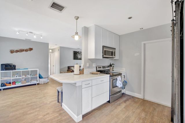 3241 SW 19th Street, Fort Lauderdale, FL 33312