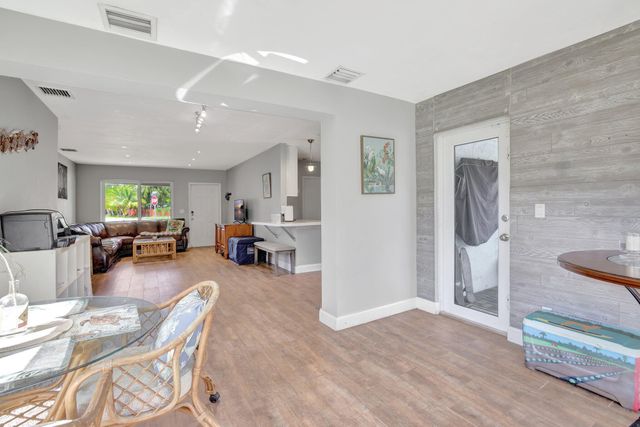 3241 SW 19th Street, Fort Lauderdale, FL 33312