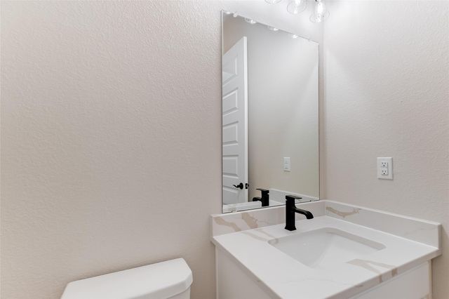 117 Rosebud Ranch RD, Bertram, TX 78605