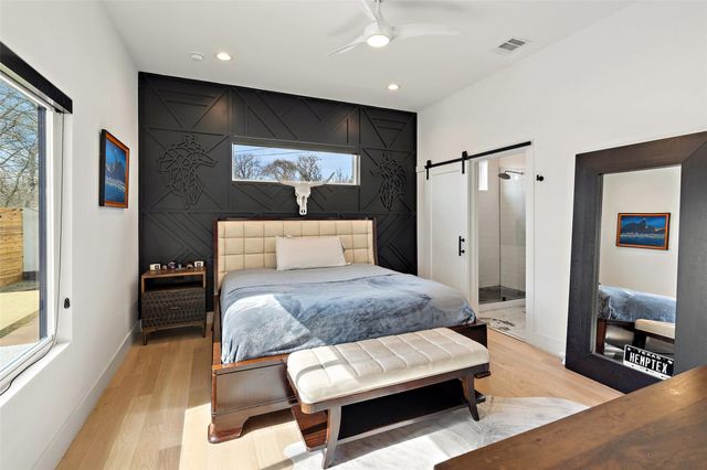 4800 Vinson DR A, Austin, TX 78745
