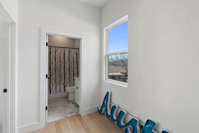 4800 Vinson DR A, Austin, TX 78745