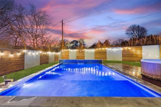 4800 Vinson DR A, Austin, TX 78745