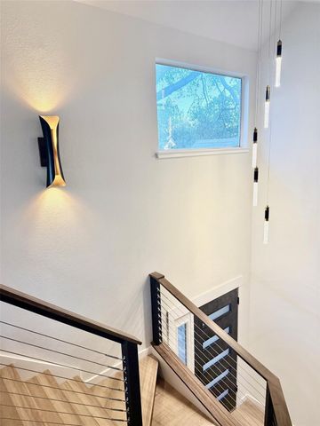 8301 Mendota CV, Austin, TX 78717