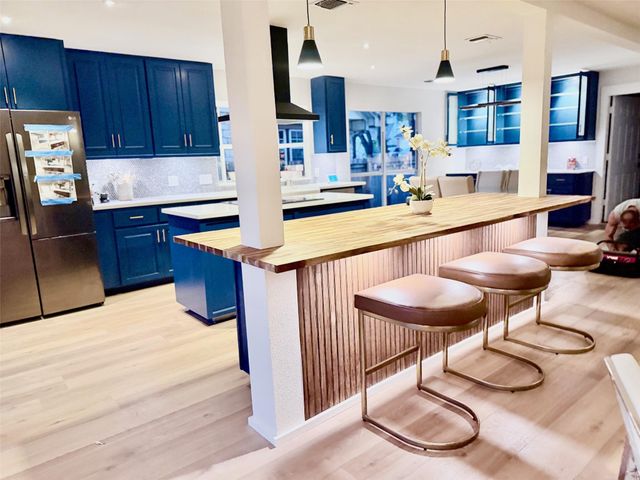 8301 Mendota CV, Austin, TX 78717