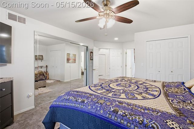 6432 Pinebrook Lane, Burton, MI 48509