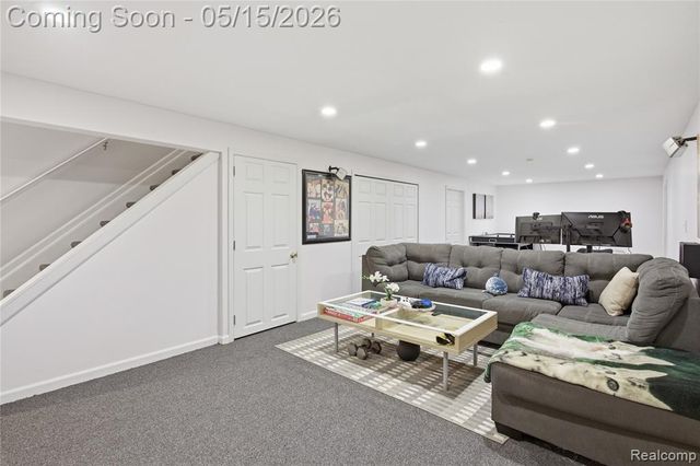 6432 Pinebrook Lane, Burton, MI 48509