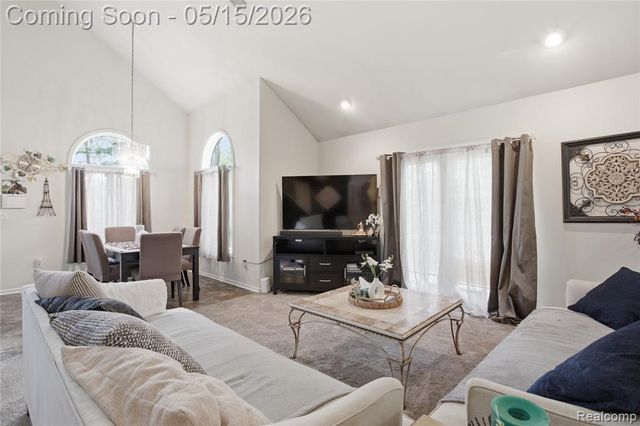 6432 Pinebrook Lane, Burton, MI 48509