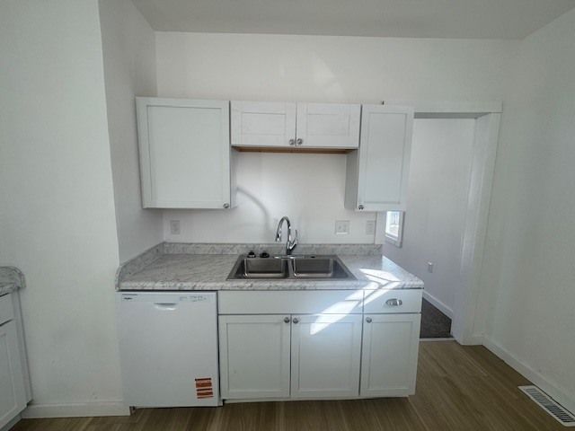 721 S 6th Street, Clinton, IA 52732