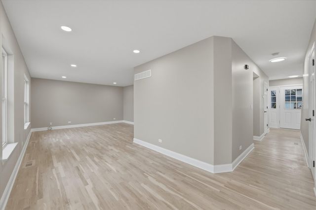 3709 Squires Mill Road, Joliet, IL 60431