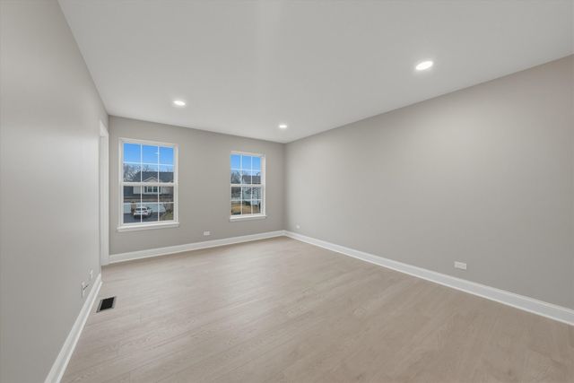 3709 Squires Mill Road, Joliet, IL 60431