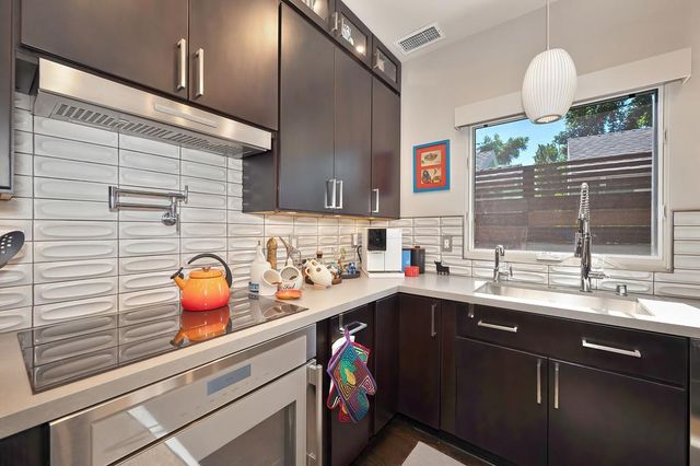 2210 Blues Aly, Sacramento, CA 95816