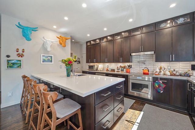 2210 Blues Aly, Sacramento, CA 95816