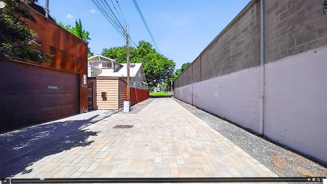 2210 Blues Aly, Sacramento, CA 95816