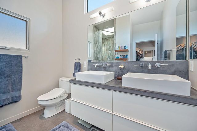 2210 Blues Aly, Sacramento, CA 95816
