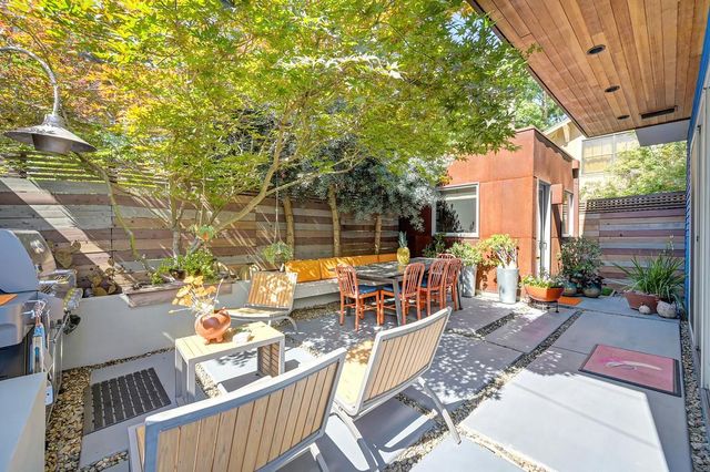 2210 Blues Aly, Sacramento, CA 95816
