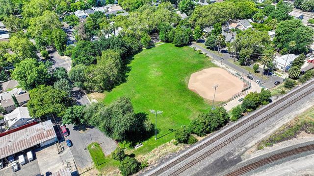 2210 Blues Aly, Sacramento, CA 95816