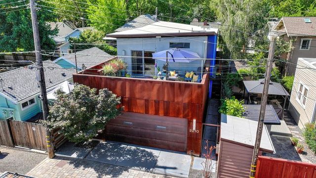 2210 Blues Aly, Sacramento, CA 95816