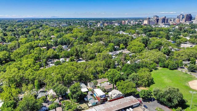 2210 Blues Aly, Sacramento, CA 95816
