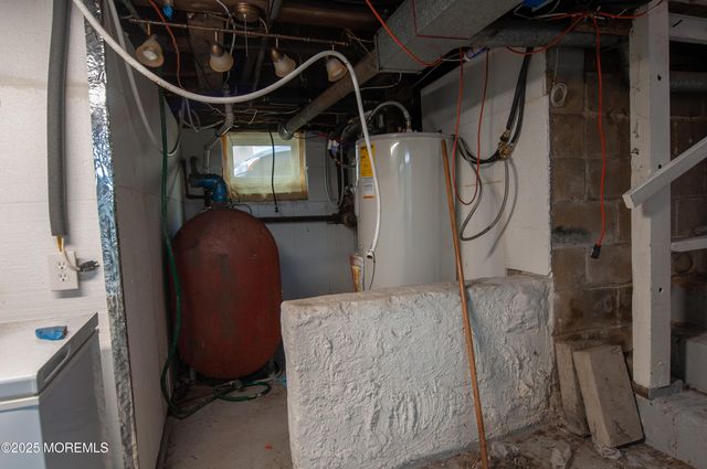 923 Woodland Avenue, Wall, NJ 07719