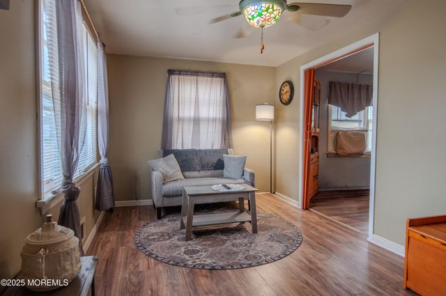 923 Woodland Avenue, Wall, NJ 07719