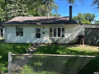 946 S TONTI Circle, Peoria, IL 61605