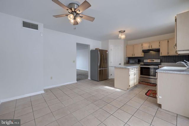 151 CHANDLER DR, Red Lion, PA 17356