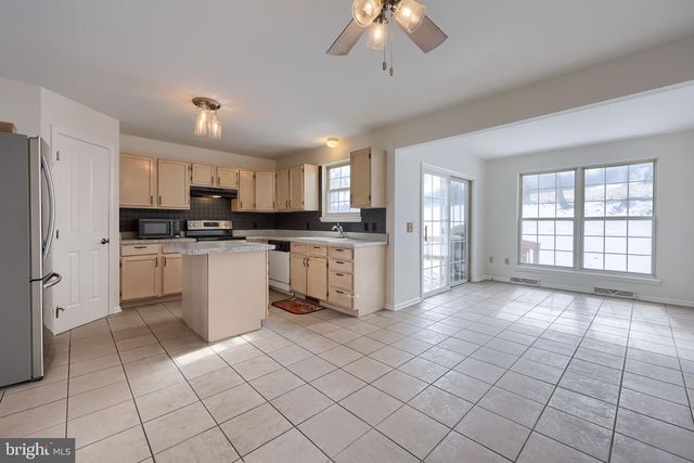 151 CHANDLER DR, Red Lion, PA 17356