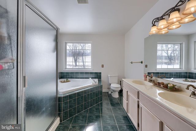 151 CHANDLER DR, Red Lion, PA 17356