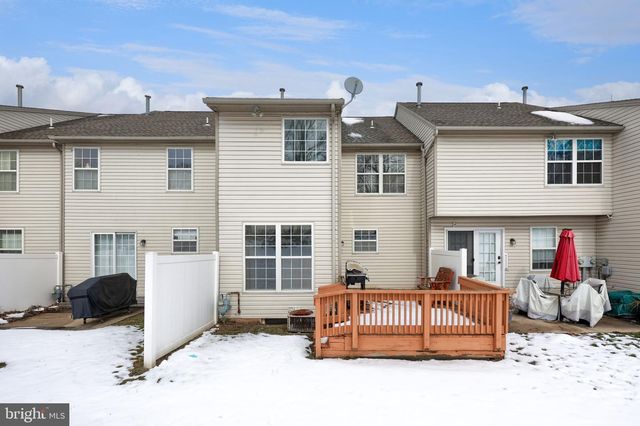 151 CHANDLER DR, Red Lion, PA 17356