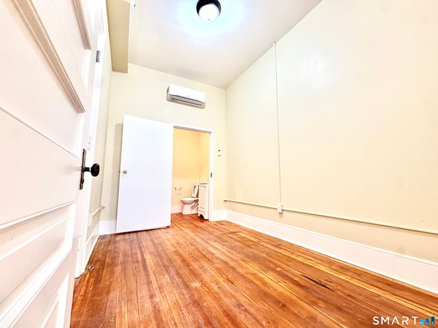105 Bank Street 3A, Waterbury, CT 06702