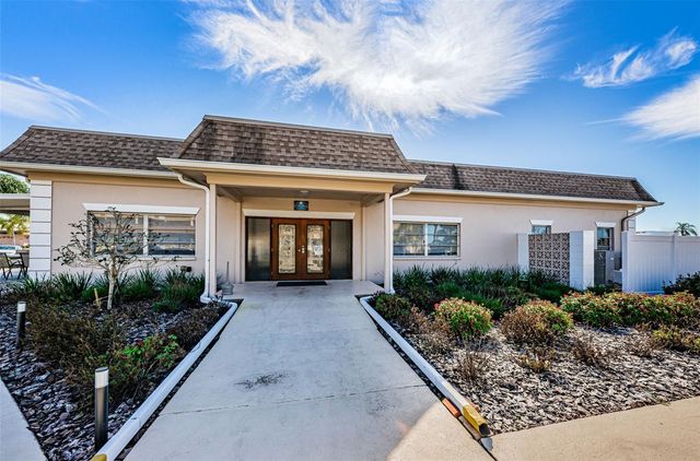 476 BOCA CIEGA POINT BOULEVARD S, St Petersburg, FL 33708