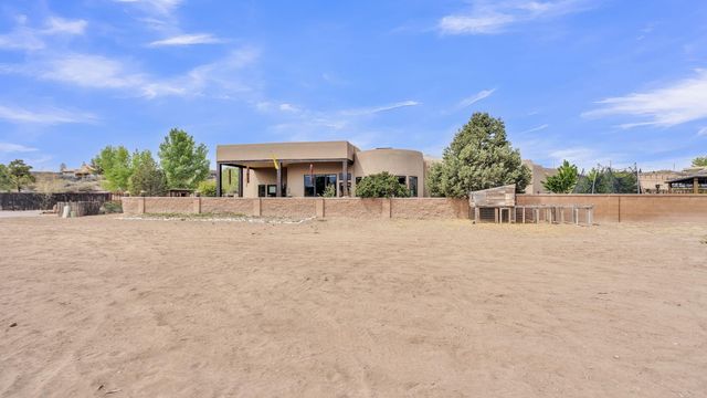 23 Paseo C De Baca Road, Corrales, NM 87048