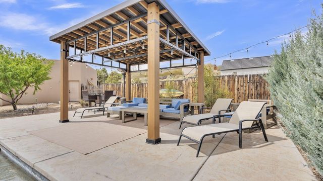 23 Paseo C De Baca Road, Corrales, NM 87048