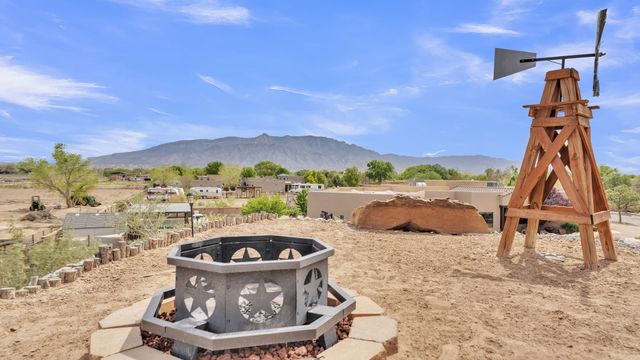 23 Paseo C De Baca Road, Corrales, NM 87048