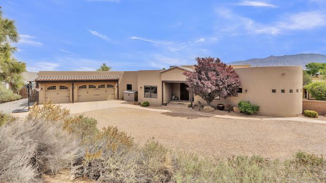 23 Paseo C De Baca Road, Corrales, NM 87048