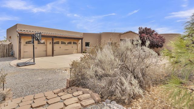 23 Paseo C De Baca Road, Corrales, NM 87048